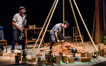 Théâtre d'objets "Joueurs, Les Maladroits" à l'Archipel